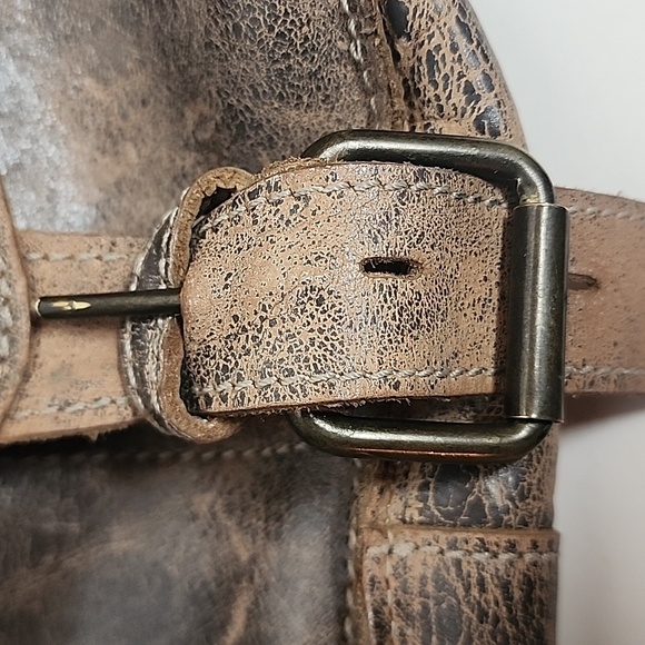 BED STU Venice Beach Distressed Handmade Leather Crossbody messenger Saddlebag. - Picture 4 of 10